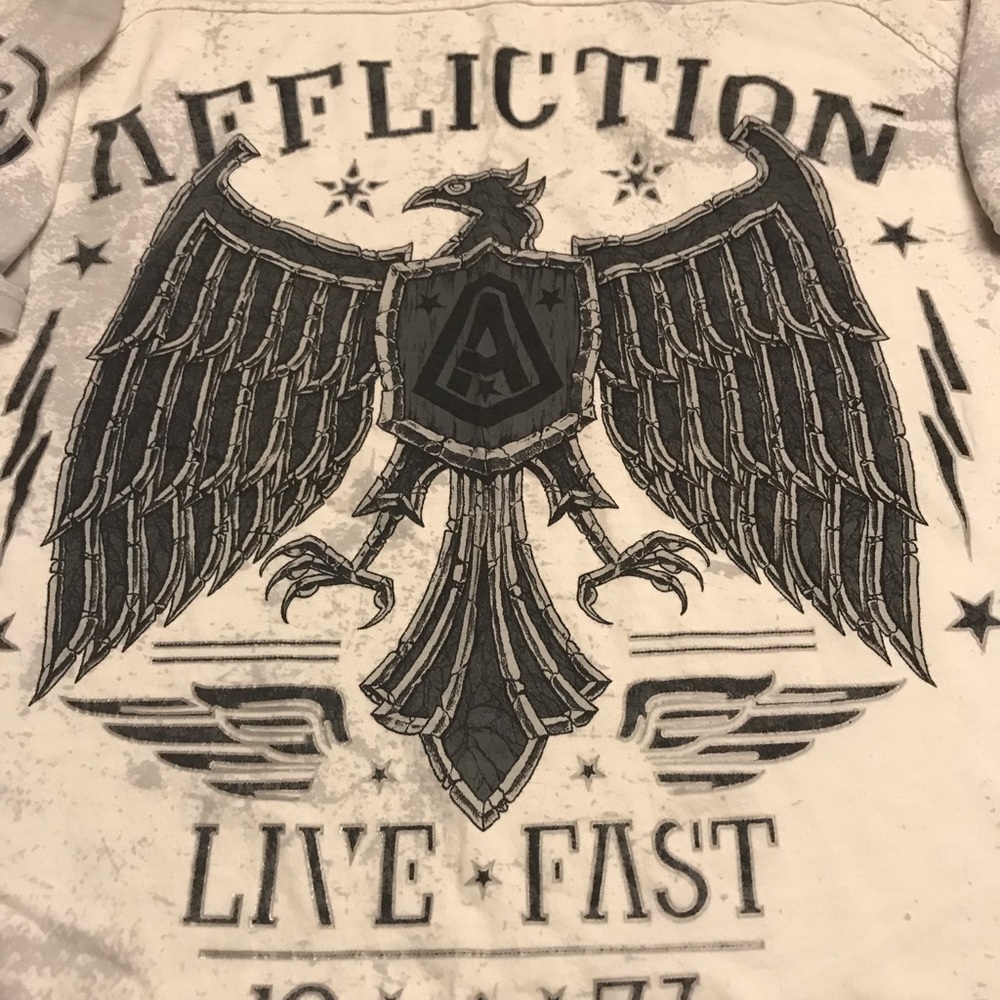 Men’s affliction T-shirt